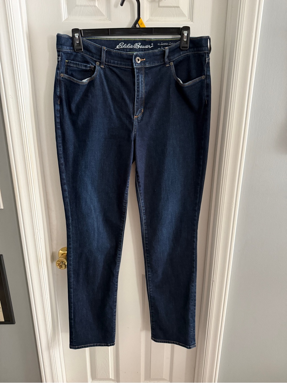 Bauer Women's Straight Jeans in Dark Blue Denim